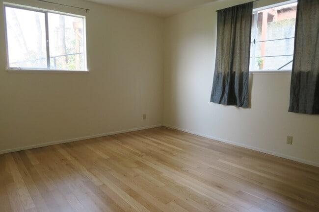 Photo - 5130 Manila Ave Apartment