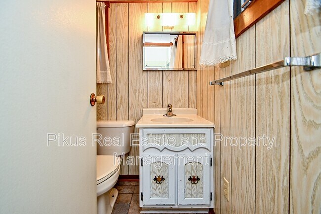 Foto del edificio - 9459 Maple Ave SE