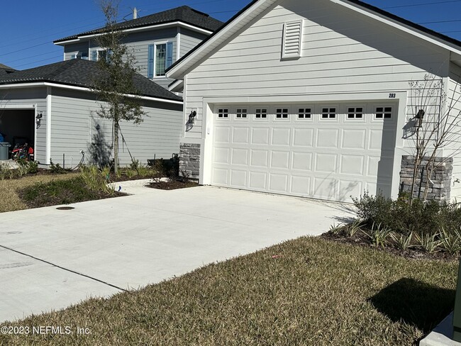 Building Photo - 283 Wineberry Ln