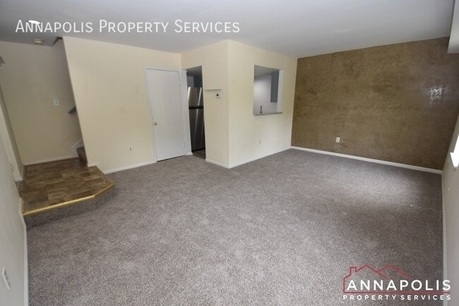 Building Photo - 648 newbridge court