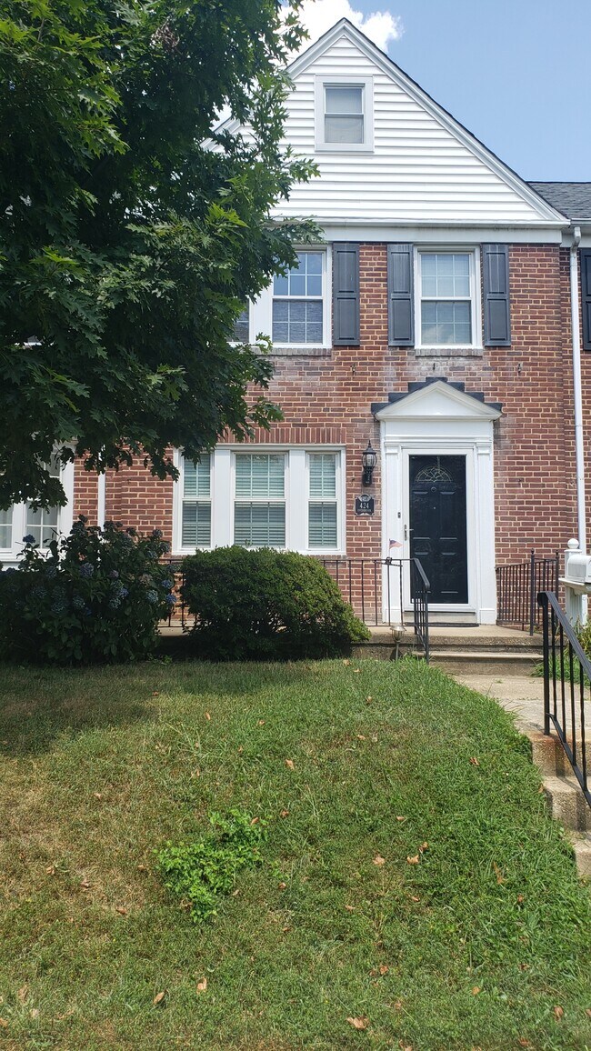 424 Overbrook Rd, Baltimore, MD 21212 Townhome Rentals in Baltimore