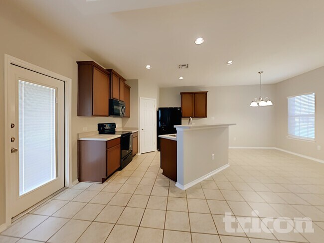 Foto del edificio - 3802 Bogie Way