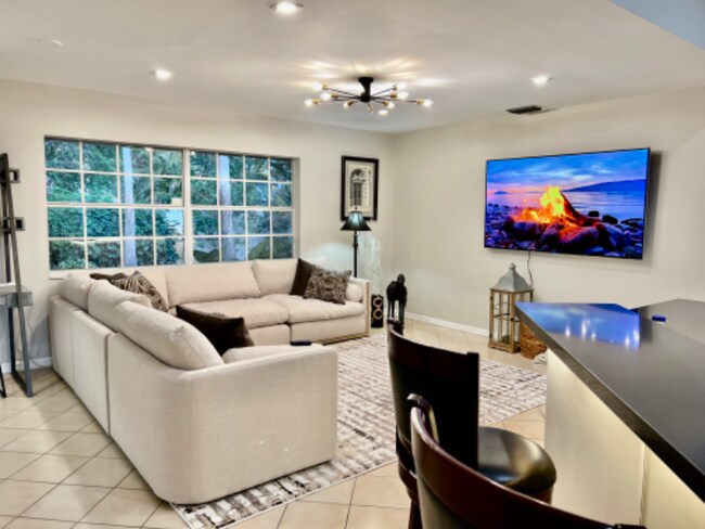 Foto del edificio - 1840 Hollyhock Rd