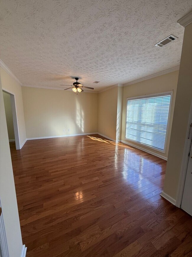 Foto del edificio - 1257 N Dean Rd