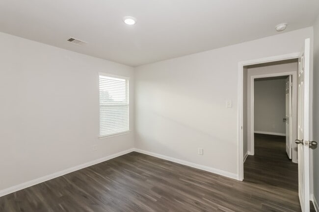 Building Photo - 6031 Sugar Field Ln