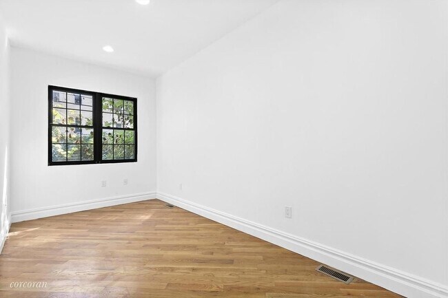Bedroom 2 - 228 Palmetto St