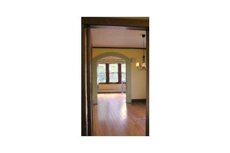 Building Photo - 2814 N Normandy Ave