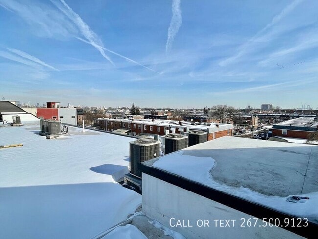 Building Photo - 1845 Hartranft St