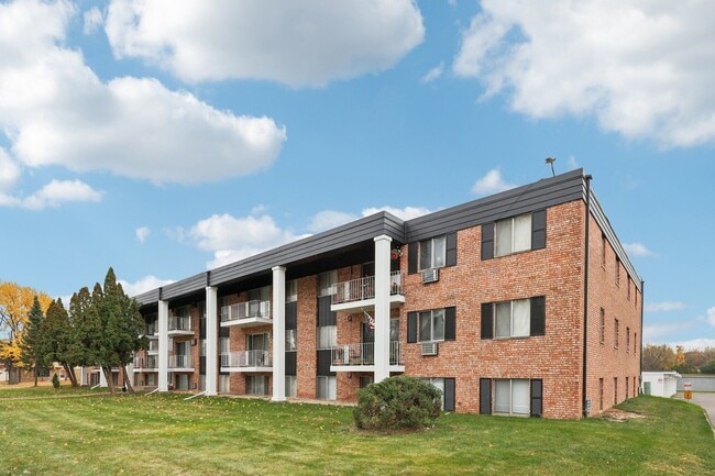 Building Photo - Charlton Terrace