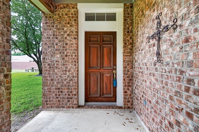 Building Photo - 5403 Canyon Hollow Dr