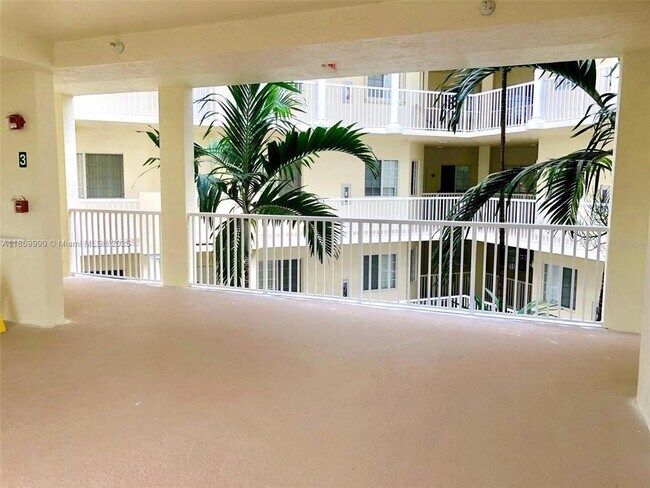 Foto del edificio - 10700 NW 66th St