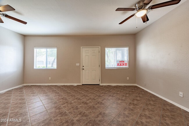 Foto del edificio - 1718 W Colter St