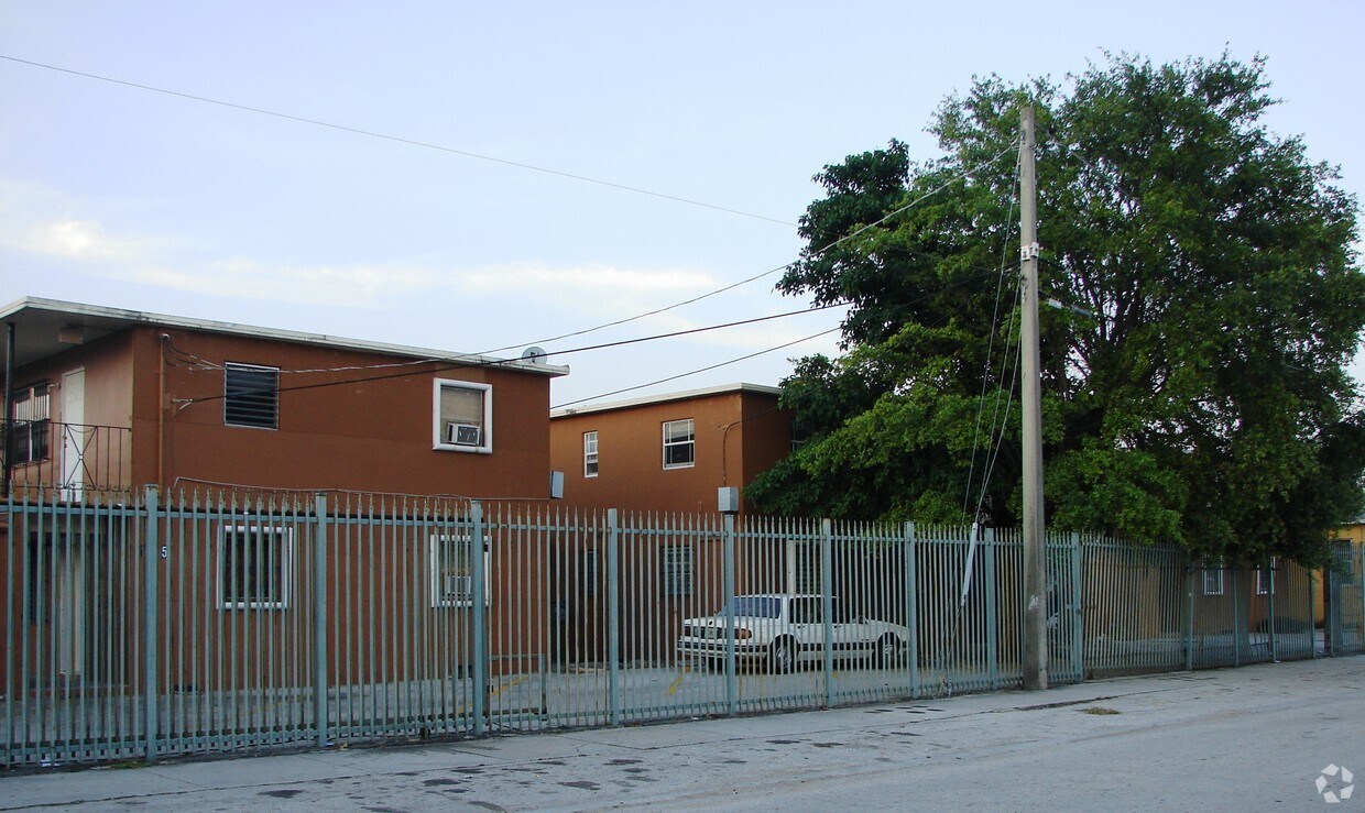 Building Photo - 1275-1285 NW 60th St