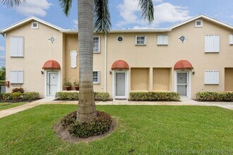 Building Photo - 368 Waterside Dr