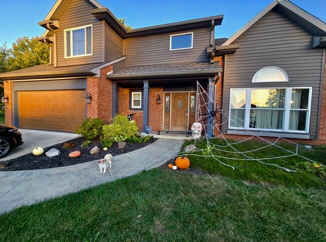 Building Photo - 25 Saxon Ct