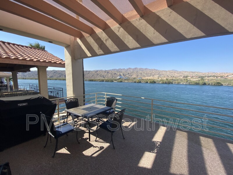 627 Riverfront Dr, Bullhead City, AZ 86442 Condo for Rent in Bullhead