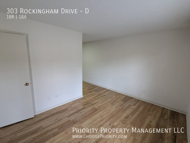 Building Photo - 303 Rockingham Dr