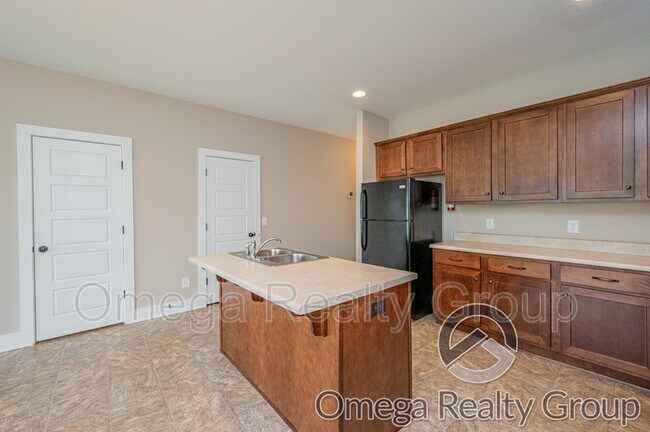 Building Photo - 4378 Shivas Way