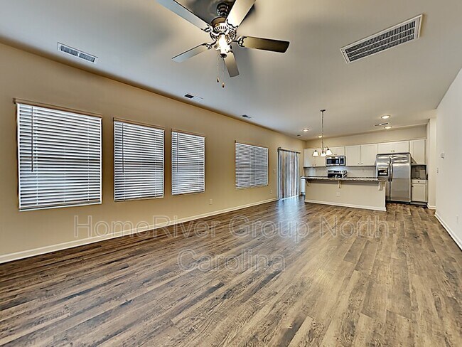 Building Photo - 12339 Old Dulin Farms Way