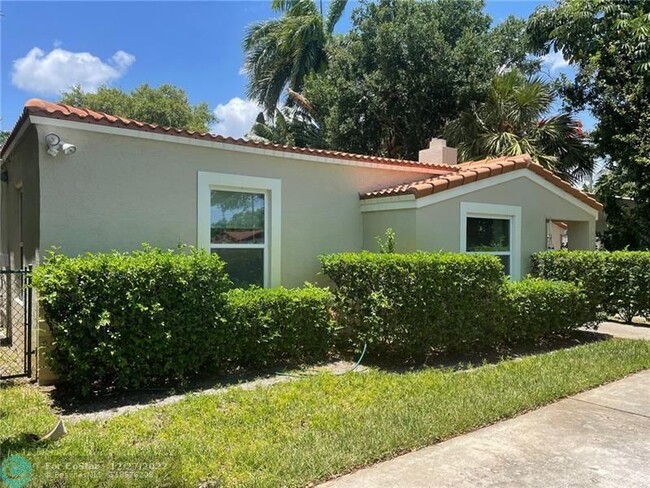 907 Sw 11th Ave, Fort Lauderdale, Fl 33315 - Room For Rent In Fort 