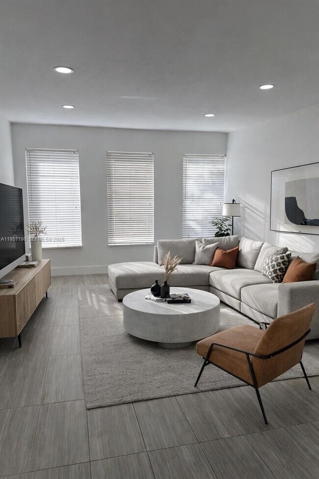 Building Photo - 3199 Coral Hills Dr