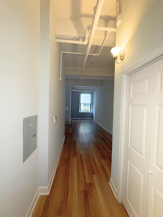 Foto del edificio - 160 Lafayette St