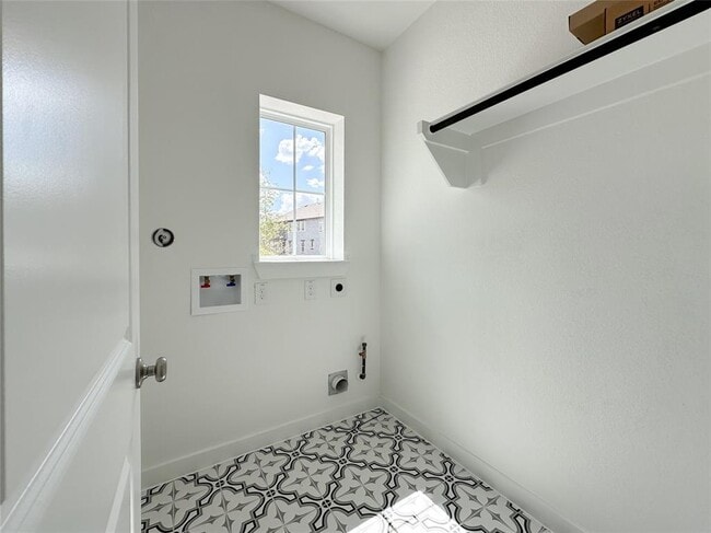 Building Photo - 541 Sand Branch Dr