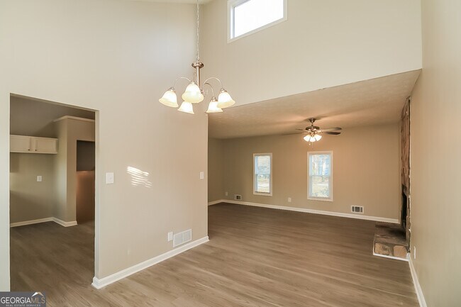 Foto del edificio - 2875 Kathryn Cir SW