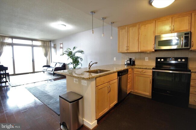 Foto del edificio - 888 N Quincy St