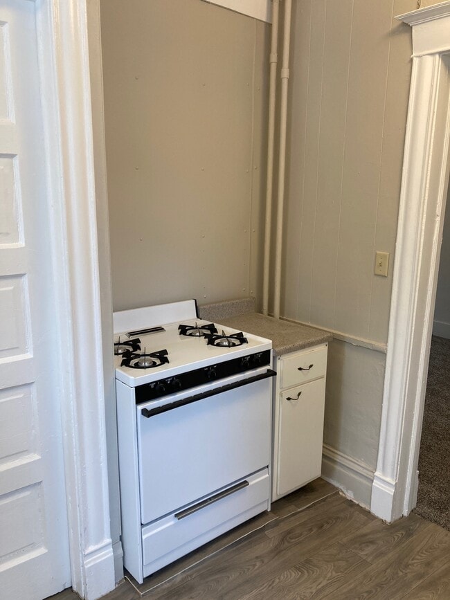 Foto del edificio - 403 3rd Ave NW