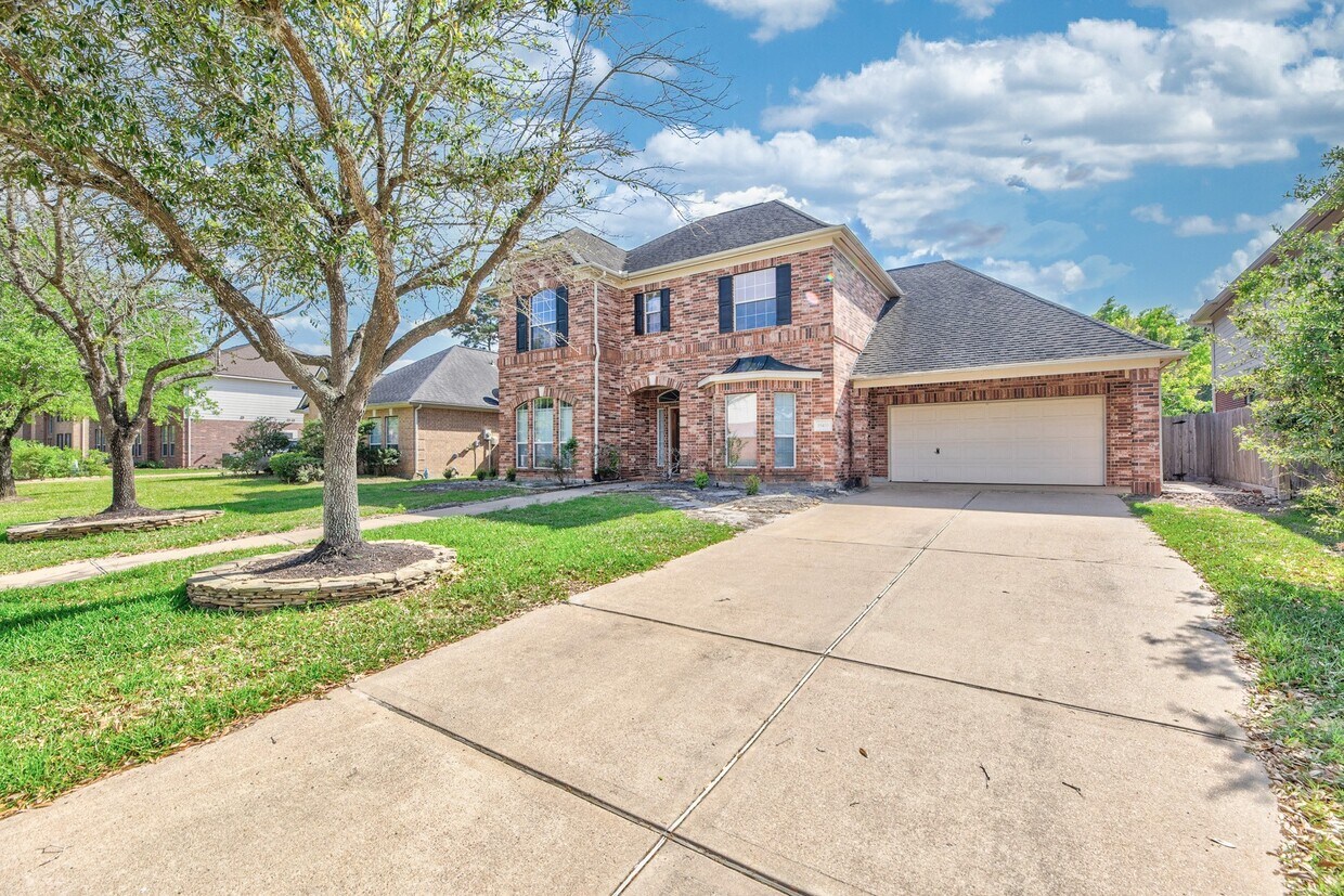 Building Photo - 15435 Stoneridge Park Ln