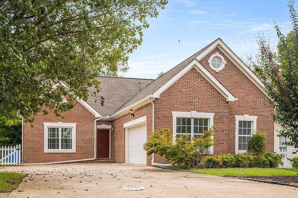Primary Photo - 2600 Kingsley Ct