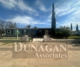 Building Photo - 1202 Owens St