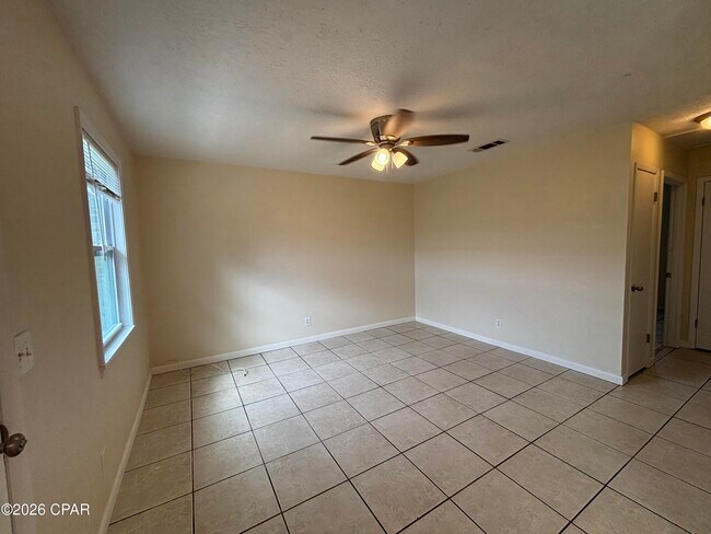 Foto del edificio - 1102 Frankford Ave