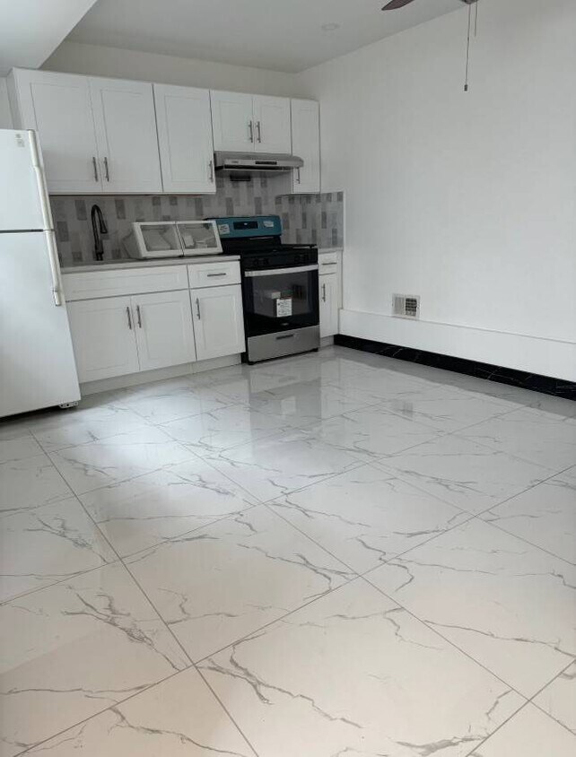 435 Mosely Ave, Staten Island, NY 10312 House Rental in Staten Island