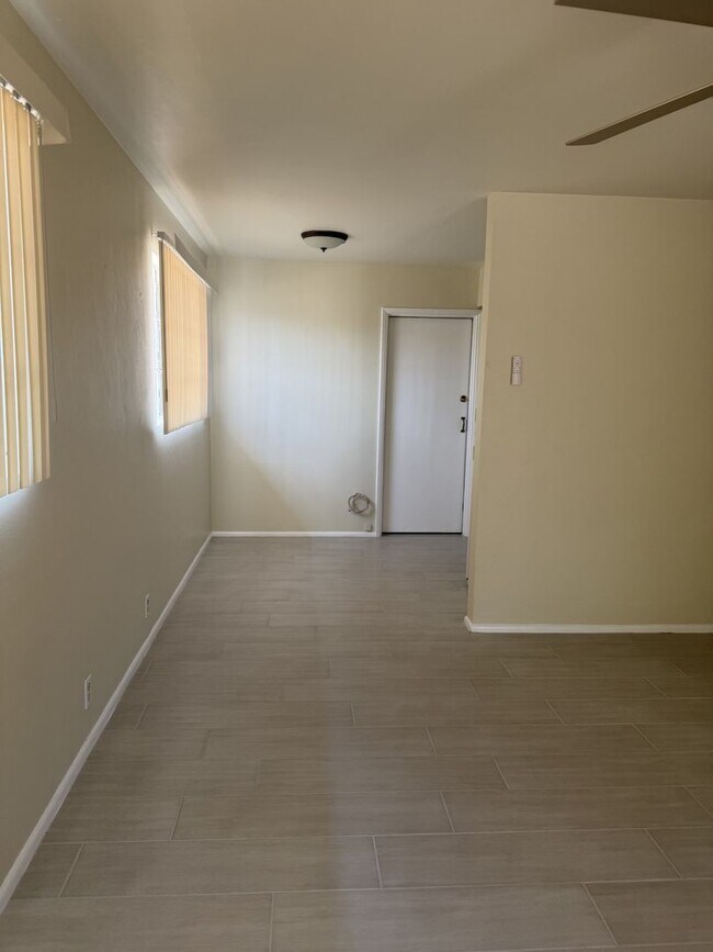 Foto del edificio - 2714 E Glenrosa Ave