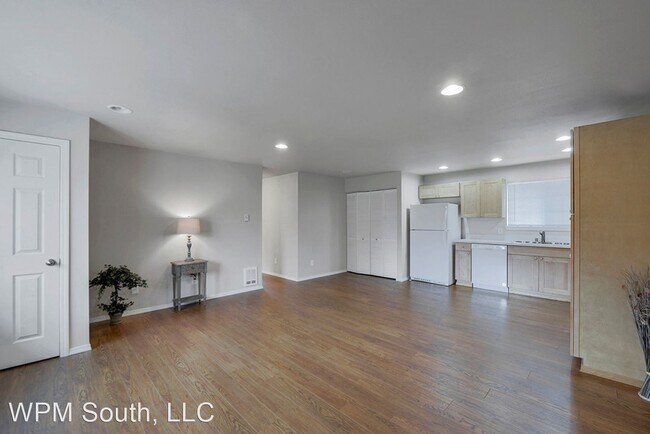 Building Photo - 1709 Index Ave NE
