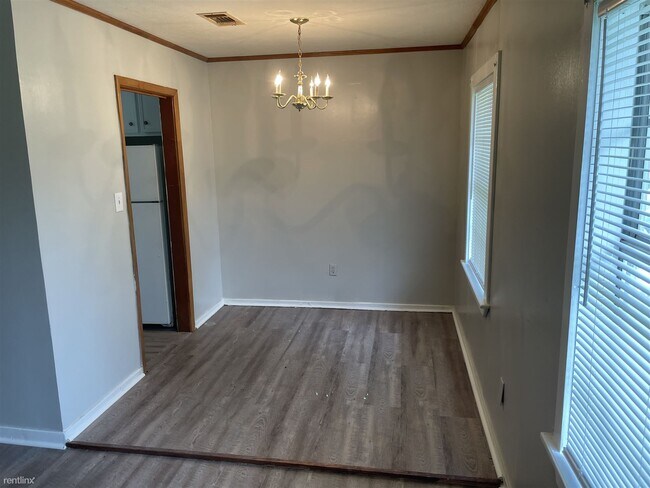 Foto del edificio - 3 br, 1 bath Duplex - 2322 Utah Street 1