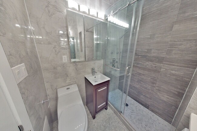 Foto del edificio - 410 W 22nd St