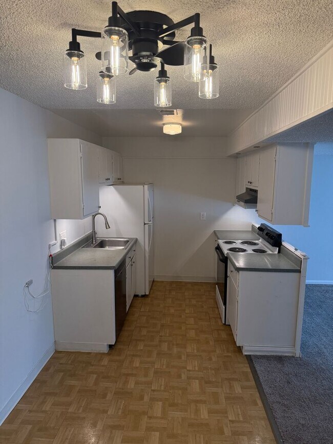Building Photo - 2nd Level 2 Bedroom Apartment Near Downtown Louisville