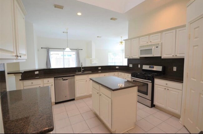 Foto del edificio - 1219 Cambrian Park Ct