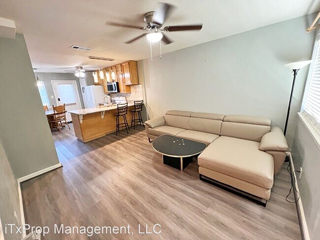 Foto del edificio - 2 br, 1.5 bath House - 724 S Welch #9