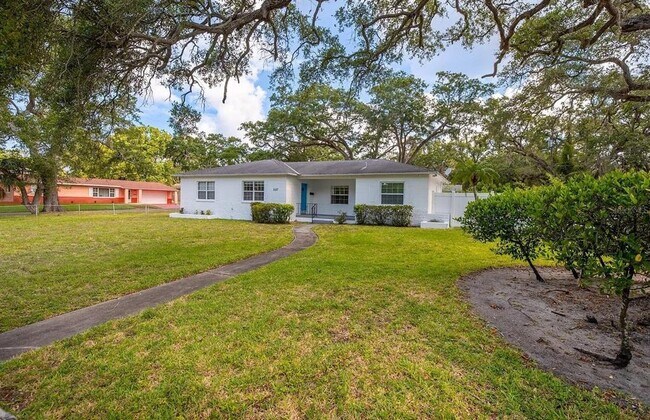 Foto del edificio - 2127 26th Ave S