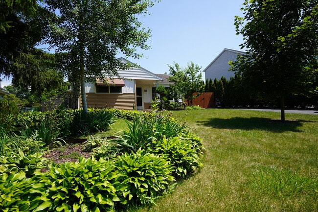 Foto del edificio - 2304 Jay Ln