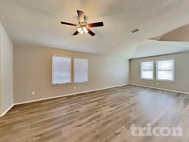 Building Photo - 807 Castlewick Ct