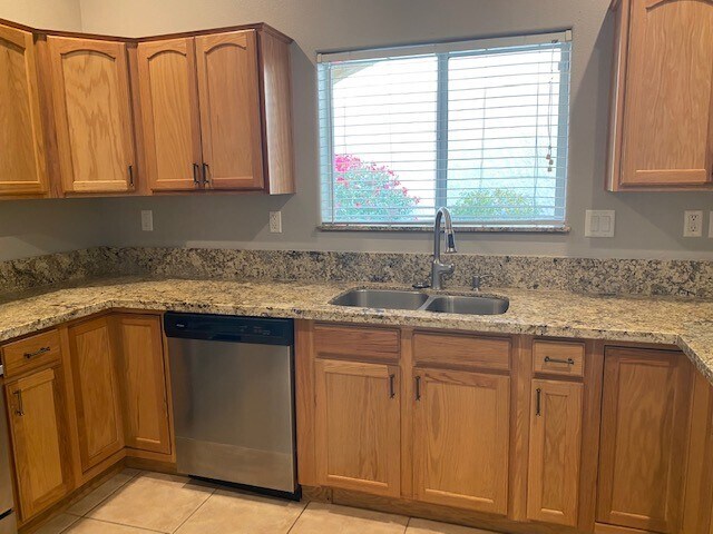 Building Photo - 4700 S Reyes Adobe Dr