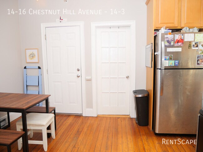 Foto del edificio - 14-16 Chestnut Hill Avenue -14-3