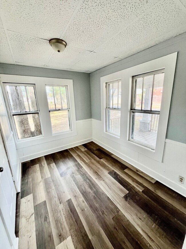 Foto del edificio - Beautiful Historic Dade City 4BR/3BA Home NO APPLICATION FEE!!