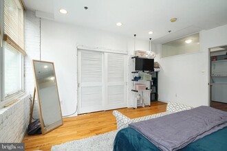 Building Photo - 1520 Kater St