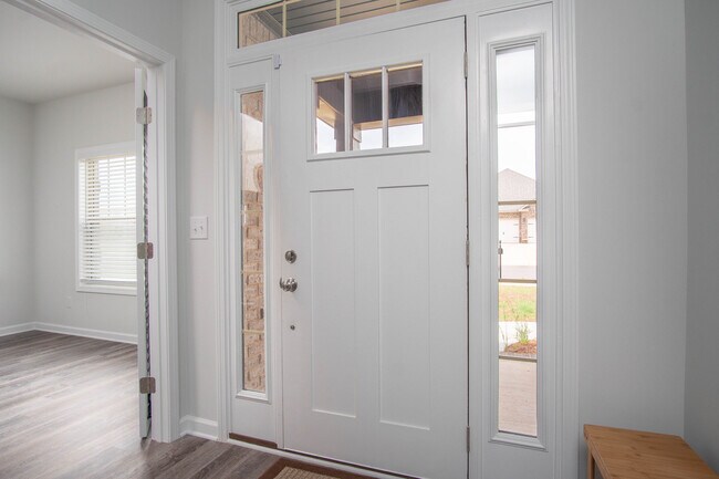 Foto del edificio - 107 Holly Fern Dr